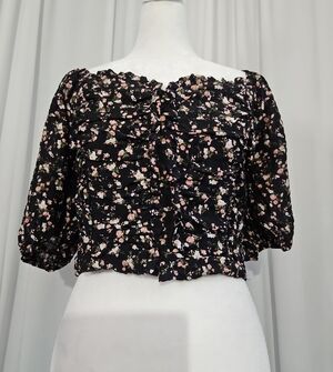Altar'd State Black & Pink Floral Ruched Puff Sleeve Crop Top - Size Large